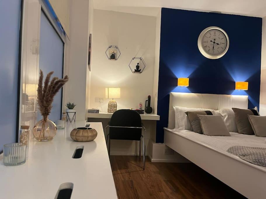 Modern Studio In Barbican Ec1 - Blue - F4 Londra Esterno foto